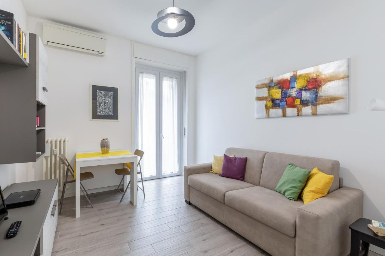 Piazza De Angeli M1 Comfortable Flat With Balcony ミラノ エクステリア 写真