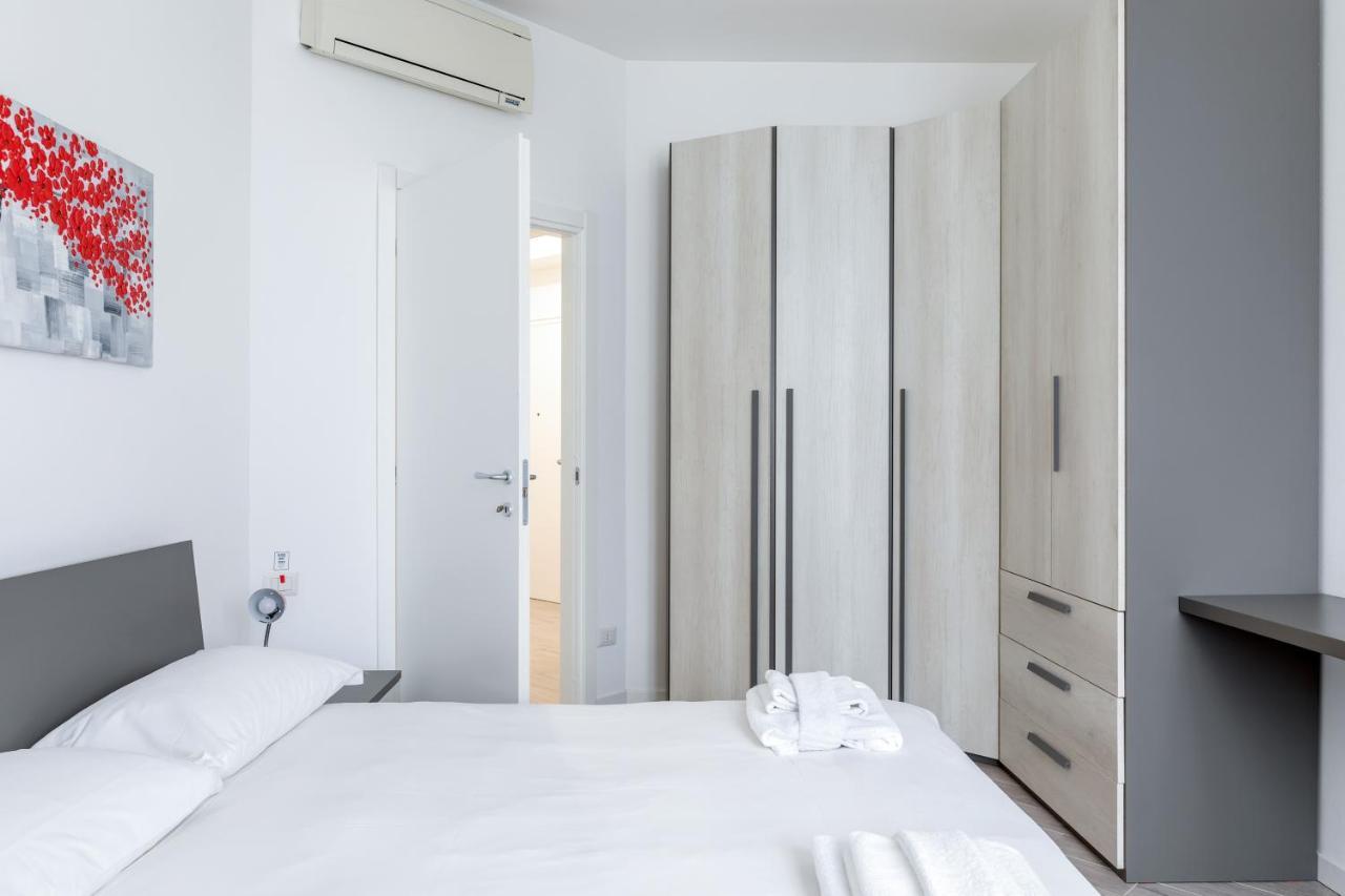 Piazza De Angeli M1 Comfortable Flat With Balcony ミラノ エクステリア 写真